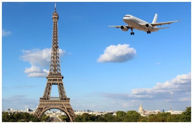 PIA Lahore Paris