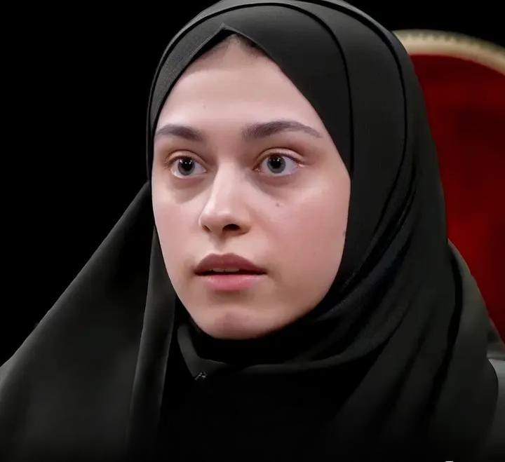Turkish Actress Fatima Bushra Quits Showbiz, Adopts Hijab