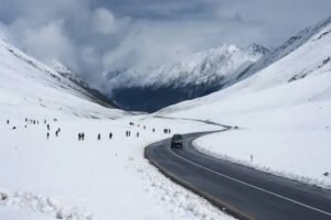 Babusar Top Snows Forecast Snow in KP, Punjab rains